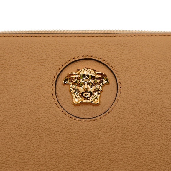Versace La Medusa Wristlet Zip Pouch Caramel Leather New - Picture 7 of 7